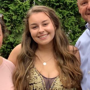 Meet your Posher, Brooke